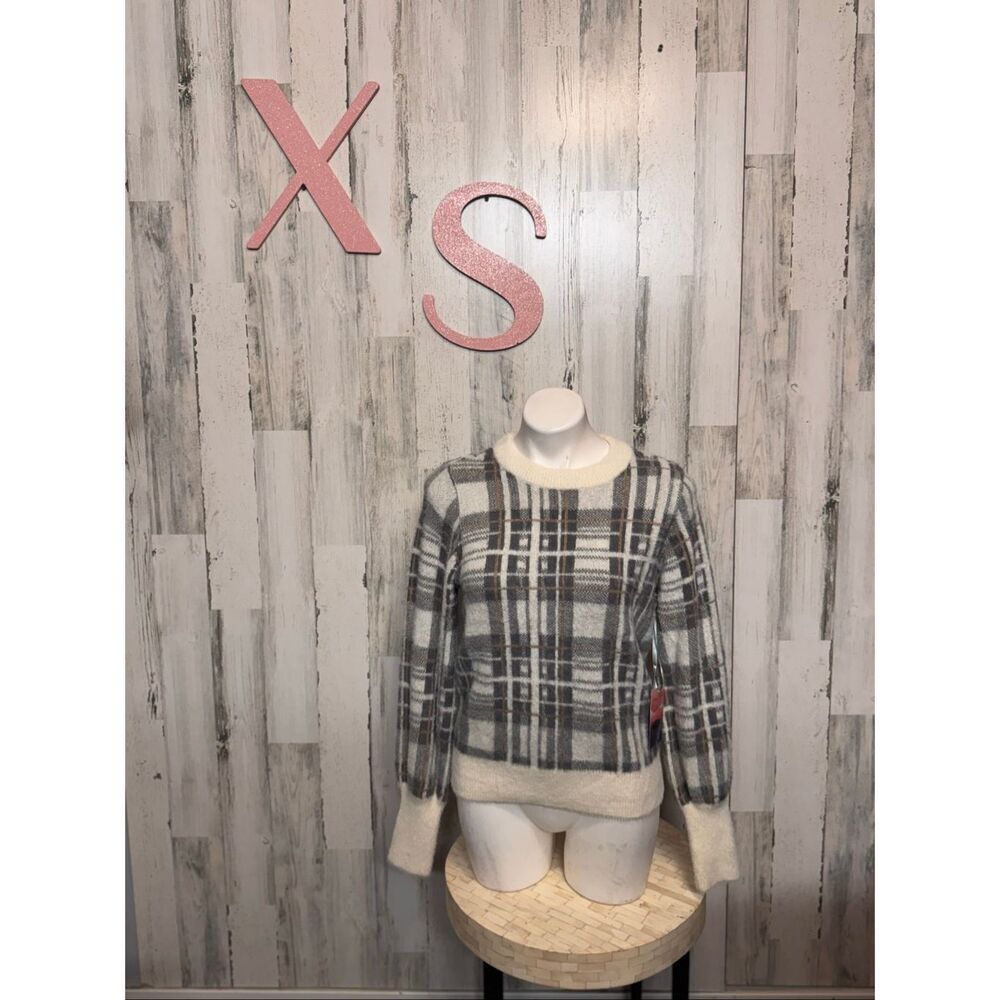 Evereve Plaid Fuzzy Knit Sweater XS Gray Cream Soft Warm Cozy